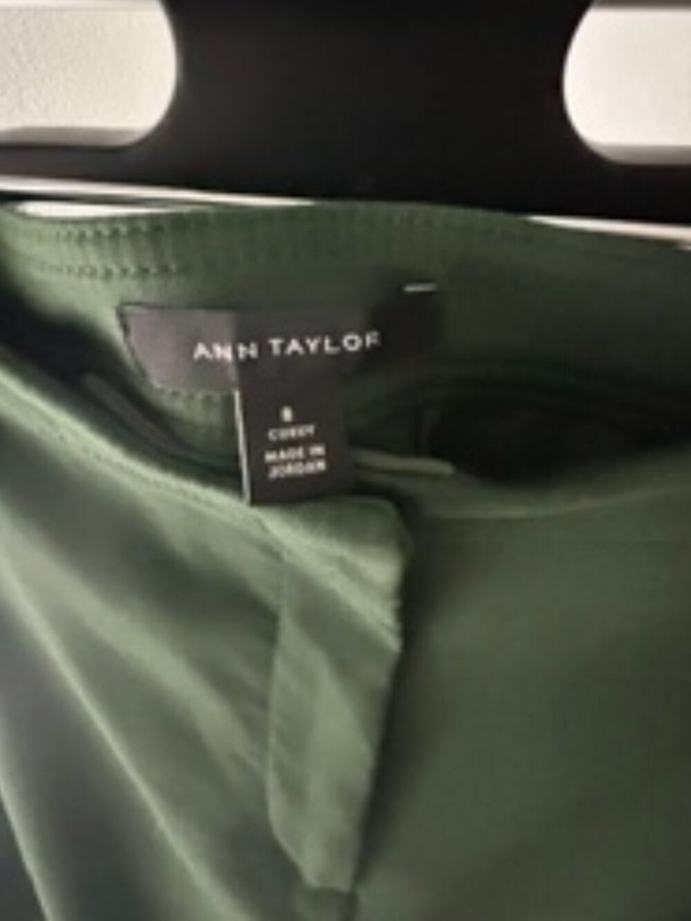 Ann Taylor Straight Ankle Pant - Size 8 (Curvy Fit) - Picture 4 of 7